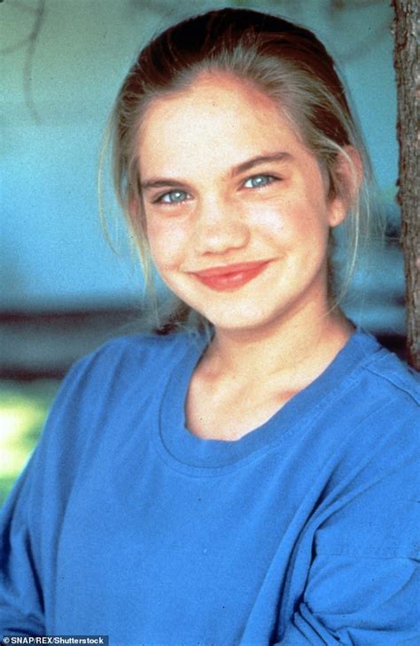 anna chlumsky naked